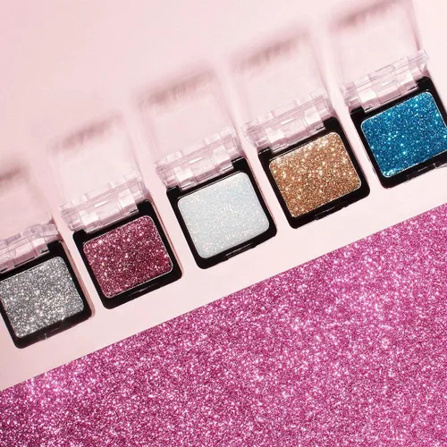 Vista 7 de wet n wild Color Icon Sombra de Ojos con Brillo - Ultra-Pigmentada, Infundida con Vitamina E para una Aplicación Hidratante Suave como Seda, Libre