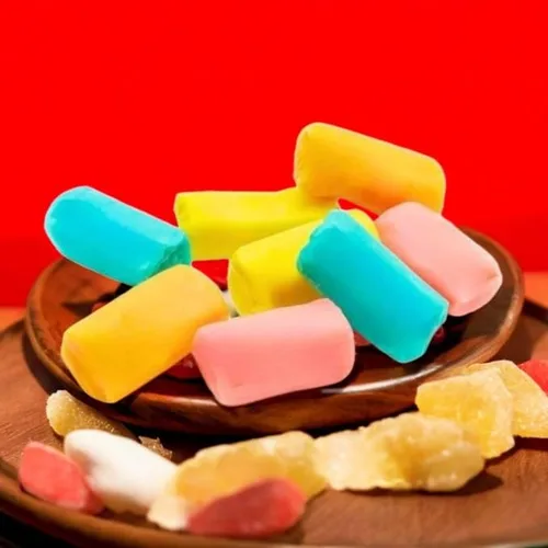 Vista 5 de Sour Bulk - Masticables de frutas, 1.5 libras de envueltas individualmente, sin gluten y sin maní, surtido de frutas con sabor a frambuesa azul