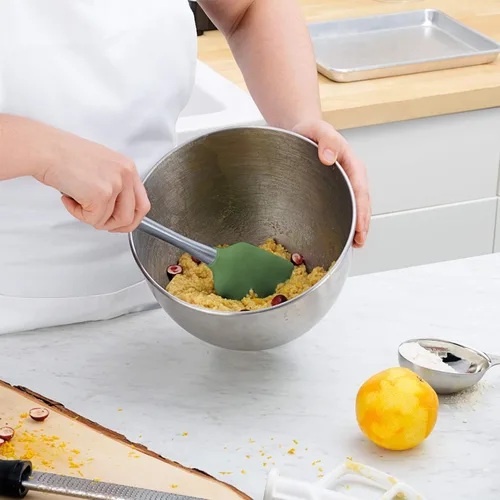 Vista 5 de Tovolo Espátula con mango de acero inoxidable Flex-Core resistente al calor y sin BPA, cabezal giratorio de silicona de hierro fundido