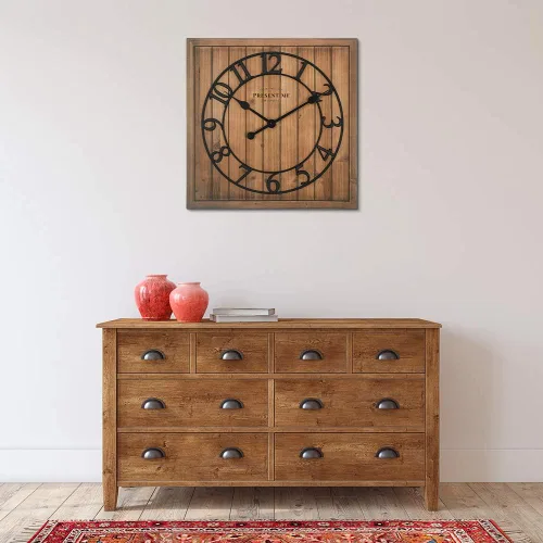 Vista 6 de Presentime & Co - Reloj cuadrado de madera con puerta de granero Shiplap de 21 pulgadas, abeto, número arábigo, decoración del hogar, decoración