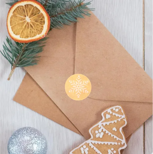 Vista 3 de Calcomanías de copos de nieve de Navidad 2023 para rollo de sobres de 1.5 pulgadas, 8 diseños, 500 etiquetas redondas de Navidad, calcomanías