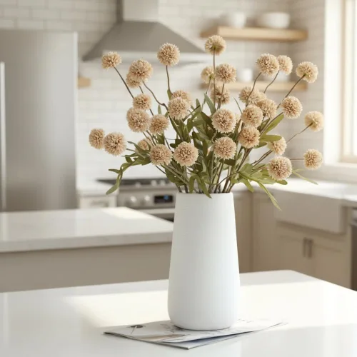 Vista 5 de Mini flores artificiales de crisantemo, 10 tallos de pompón sintético para arreglos de jarrón, decoración del hogar (beige)