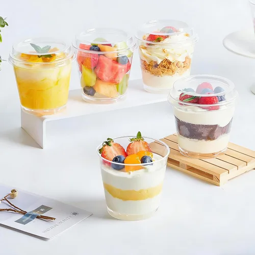 Vista 6 de Qeirudu Paquete de 50 mini tazas de postre de 6 onzas con tapas altas y cucharas, tazas pequeñas de plástico para tartas, tazas redondas para servir