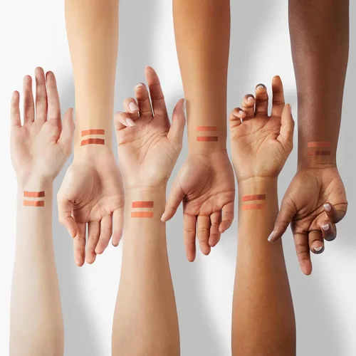 Vista 4 de Ruby Kisses 3D Face Creator - Base y corrector en crema, 12 horas de duración, cobertura media a completa, no grasa, ideal para maquillaje y paleta