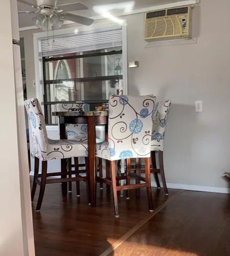 Vista 2 de SearchI Juego de 2 fundas para taburetes de bar, fundas de asiento de taburete elásticas y lavables, fundas para sillas de altura de mostrador