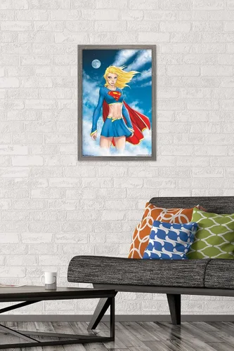 Vista 2 de Trends International DC Comics - Póster de pared de Supergirl - Nubes, 14.725 x 22.375 pulgadas, versión enmarcada de madera de granero