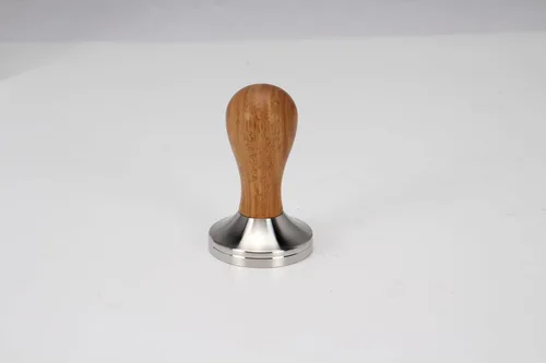 Vista 9 de DIBTSA Manipulador de café expreso de 2.008 in, con base plana de acero inoxidable 304 y mango de madera para portafiltro