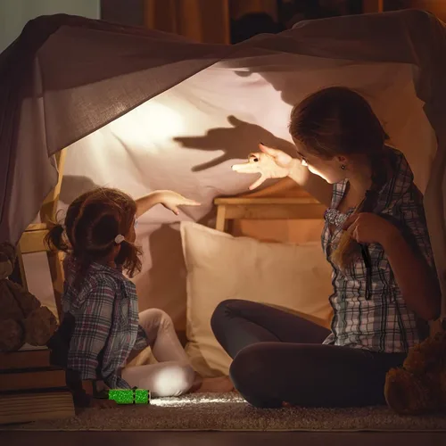 Vista 3 de Mudder Juego de 4 linternas que brillan en la oscuridad, 9 mini linternas LED recubiertas de goma con asa, linterna portátil LED de aluminio