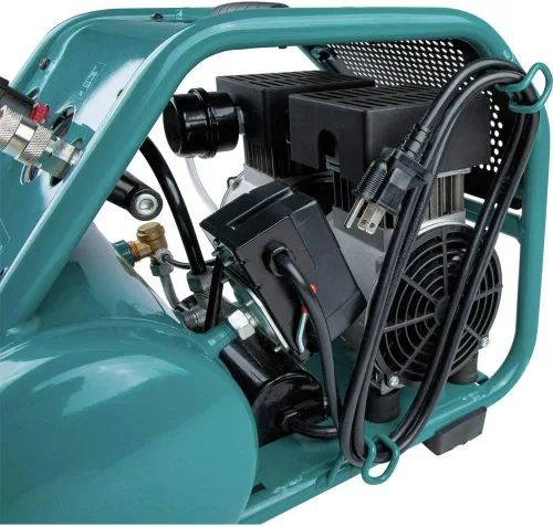 Vista 7 de Makita MAC320Q Quiet Series 1-1/2 HP, Compresor de aire eléctrico, sin aceite, 3 galones