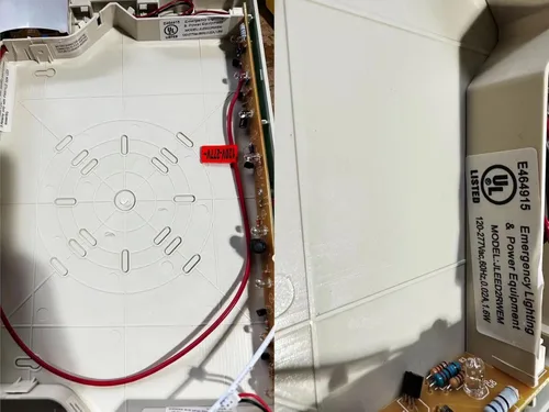 Vista 2 de Señal de salida LED ultra delgado, luces de salida de emergencia con letra roja, 1.6W, 10 lúmenes, montaje universal de doble cara (paquete de 1)