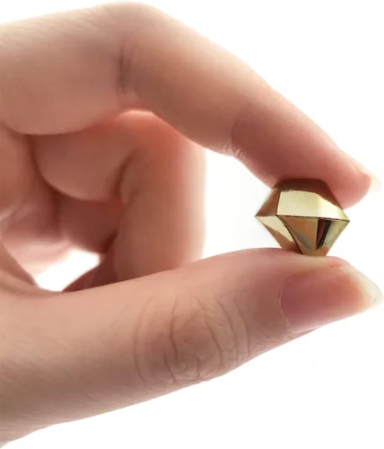 Vista 5 de Cubitos de hielo triturados falsos, rellenos de jarrón, 650 cubos de hielo artificiales reutilizables dorados para decoración de bodas