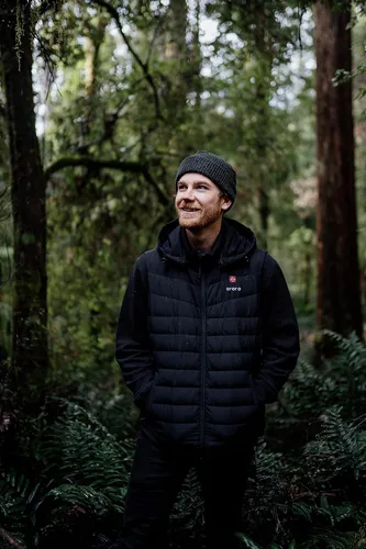 Vista 5 de ORORO Upgraded Battery Men's Heated Vest with 90% Down and Detachable Hood, Lightweight Heated Down Vest with Battery Pack