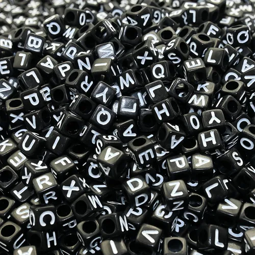 Amaney - 800 cuentas de letras negras cuadradas de 0.236 in para hacer joyas, collares, pulseras
