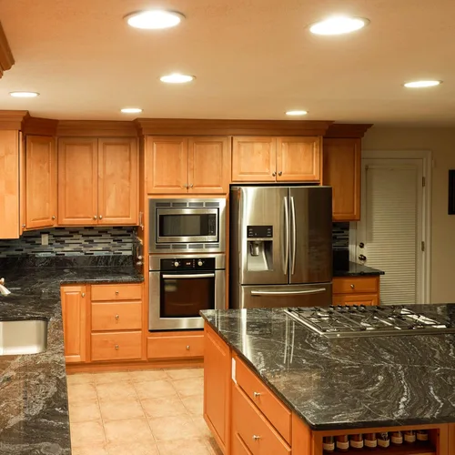 Vista 7 de LEDVANCE Sylvania - Bombilla LED R20, eficiente 5 W, regulable, temperatura de color de 3000 K, paquete de 2, color blanco (40339)