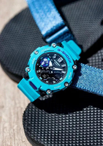 Vista 5 de CASIO G-Shock GA-2200-2AJF 20 ATM resistente al agua Carbon CORE Guard GA-2200 Reloj enviado desde Japón