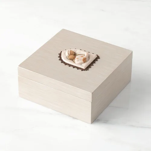 Vista 3 de Willow Tree Sagrada Familia, caja de recuerdo esculpida pintada a mano