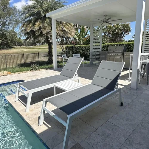 Vista 19 de PURPLE LEAF Juego de tumbonas para exteriores, sillón reclinable ajustable para tomar el sol con mesa auxiliar para playa, piscina, patio, tumbona