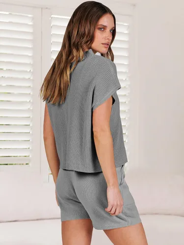 Vista 4 de ANRABESS Conjunto de ropa de verano de dos piezas para mujer, suéter de punto, pantalones cortos, sin botones y pantalones cortos, conjunto de ropa