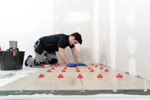 Vista 6 de Kit ciclónico: herramientas de azulejos y sistema de nivelación de azulejos con 300 clips de nivelación de azulejos 1/8 y 100 tapas reutilizables