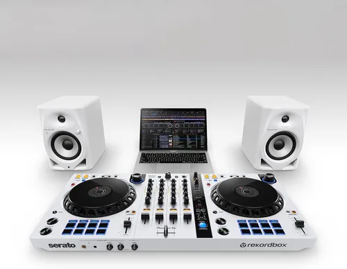 Vista 4 de Pioneer DJ DM-50D-BT-W Par De Altavoces De Monitor Activo De Escritorio De 5 Pulgadas Con Bluetooth - Blanco