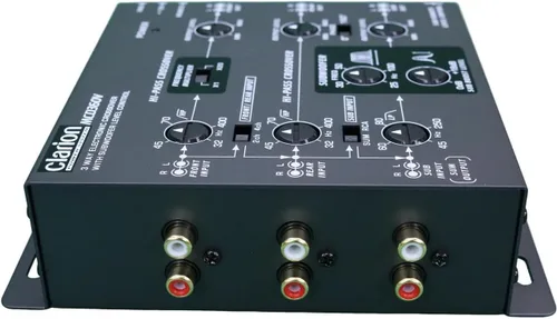 Vista 7 de Clarion MCD360V Entradas RCA de 3 vías y 6 canales Crossover electrónico con control remoto de nivel de subwoofer Salida de nivel ajustable