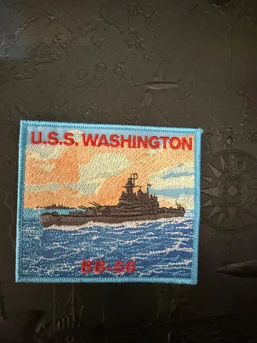 Vista 2 de Parche USS Washington BB-56 – Respaldo de plástico