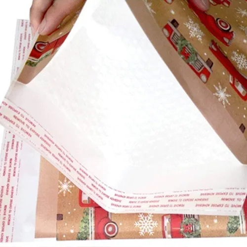 Vista 3 de Orgrimmar Paquete de 10 sobres de burbujas de Navidad de 10.8 x 11.2 pulgadas, sobres de burbujas autosellantes, bolsas de vacaciones (coches)