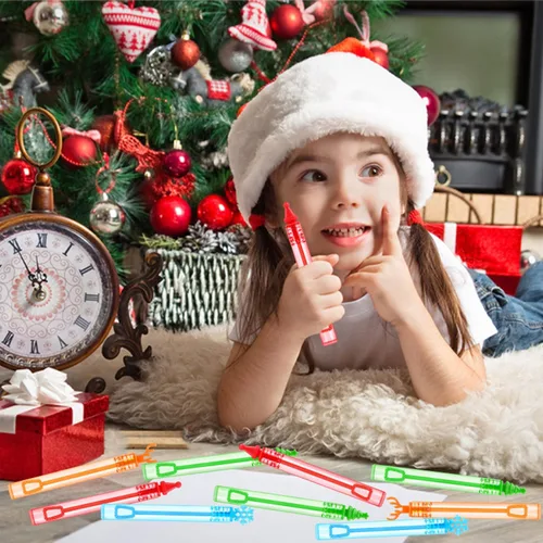 Vista 6 de SULOLI Paquete de 36 varitas de burbujas de Navidad, mini varitas de burbujas de Navidad, regalos de fiesta, bolsas de regalos de Navidad, juguetes