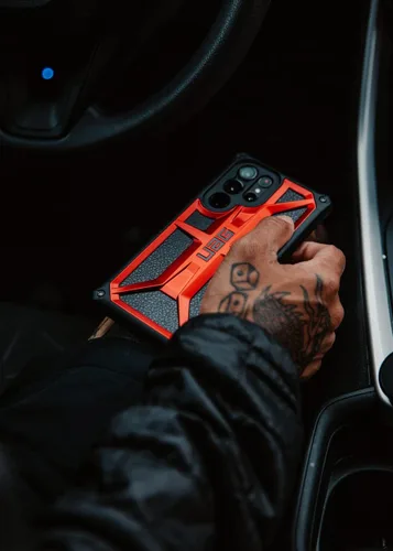 Vista 9 de URBAN ARMOR GEAR UAG - Funda protectora Monarch diseñada para Samsung Galaxy S22 Ultra, color rojo carmesí, resistente, ligera, delgada, a prueba