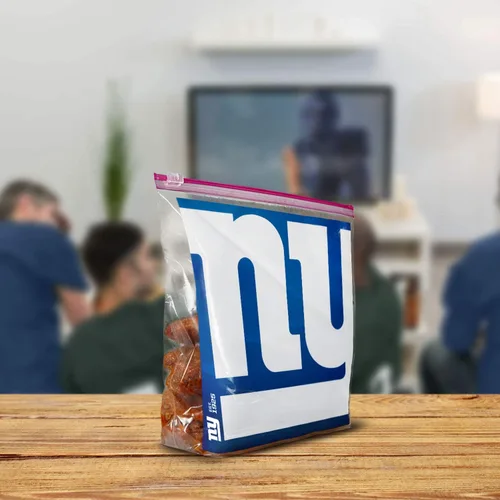 Vista 2 de Ziploc Bolsas de almacenamiento con cierre deslizante, con diseño de la NFL, galón, 305564, 1