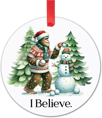 Bigfoot Adorno de Navidad – Adorno de Sasquatch – Regalos de Pie Grande para niños, hombres y mujeres – Mercancía de pie grande – Adornos de Navidad