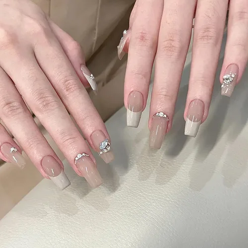 Vista 2 de Uñas postizas a presión de punta francesa blanca leche, uñas postizas cuadradas medianas con dije de purpurina 3D, uñas acrílicas artificiales