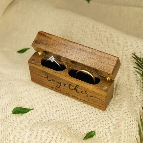 Vista 5 de Caja de madera para anillos Caja de anillo doble delgada grabada para ceremonia de boda, propuesta de compromiso, ideas de regalo de cumpleaños