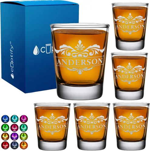 Vista 39 de Vaso de chupito personalizado con nombre de círculo elaborado de 2 onzas, parte inferior negra grabada con texto personalizado para regalos, bodas