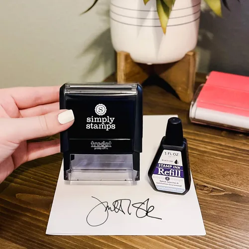 Vista 3 de Sello de firma personalizado con botella extra de tinta Varios colores disponibles (negro)