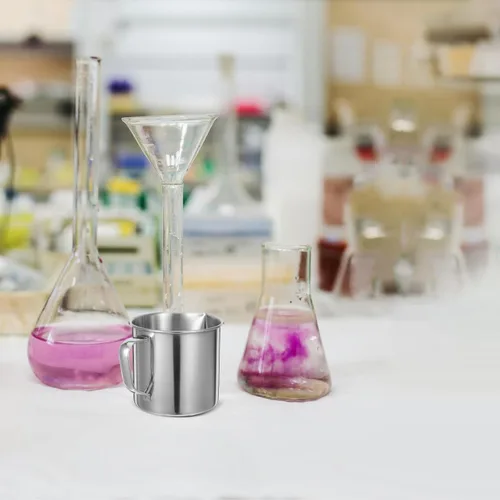 Vista 4 de Hemobllo Vaso de acero inoxidable para laboratorio con asa, (16 onzas/0.5 litros- 2 tazas) Taza medidora graduada profesional para líquidos, vasos