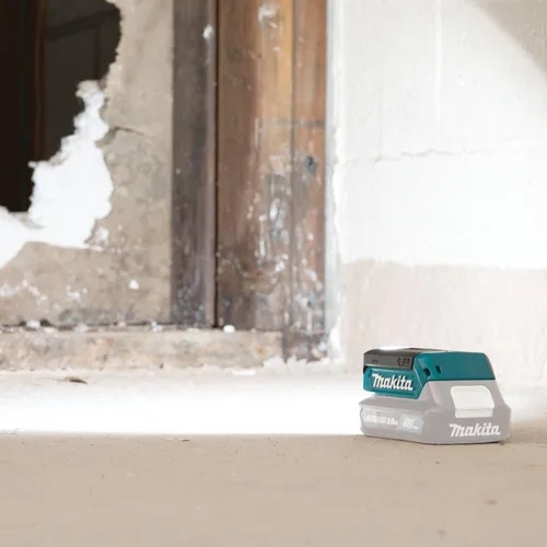 Vista 6 de Makita ML103 12V MAX CXT - Linterna LED inalámbrica de iones de litio