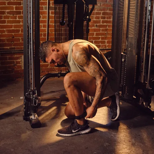 Vista 7 de CENTR Kit de accesorios para máquina de cables para gimnasios en casa y entrenadores funcionales - Accesorio de jalón dorsal LAT, cuerda de tríceps