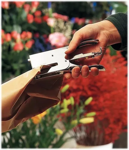 Vista 4 de Rapid K1 – Engrapadora clásica Retro (5000580), Cromado