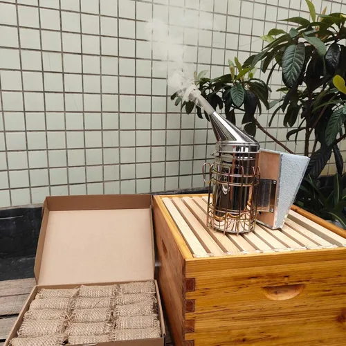 Vista 7 de AukBeeFun Rollos de arpillera de yute, combustible para ahumar abejas de 2 libras para la apicultura, fácil de encender produce una quema de humo