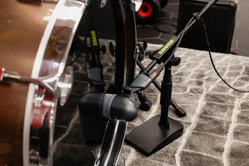 Vista 8 de Shure by Gator - Soporte de micrófono compacto de perfil bajo con pluma de una sola sección; (SH-DESKTOP2)