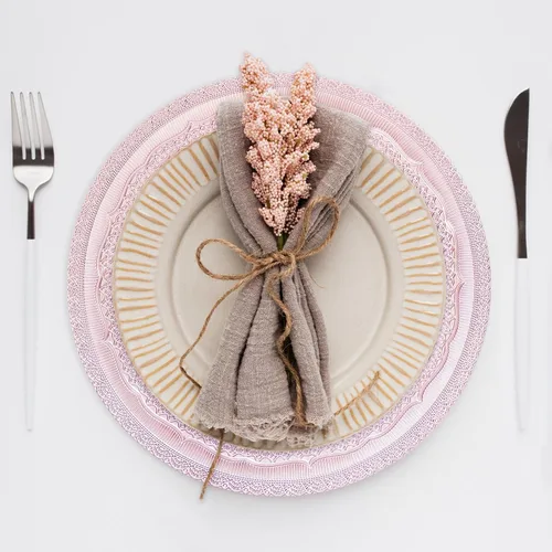 Vista 3 de Platos de carga de 13" de aluminio rosa, juego de 6 platos elegantes con relieve de encaje, platos de servidor redondos para plato de cena, juego