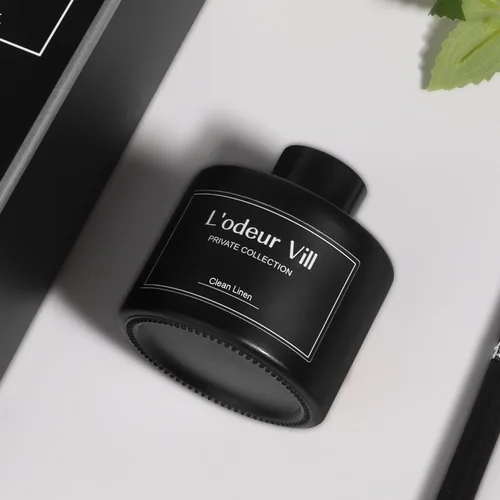 Vista 6 de L'odeur Vill Difusor de varillas de lino limpio de 3.4 onzas líquidas con 6 varillas difusoras de aceite, difusor de aroma negro mate, fragancia