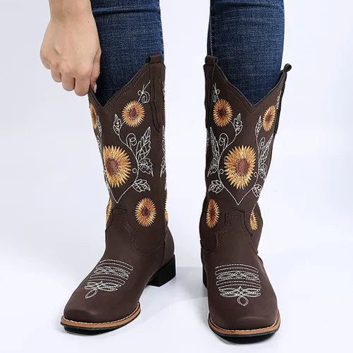 Vista 4 de gloryinterest Botas vaqueras para mujer, botas vaqueras de media pantorrilla, botas occidentales con bordado de girasol, punta cuadrada, tacón bajo