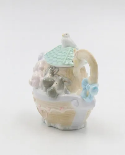 Vista 4 de Cosmos Gifts Tetera de porcelana fina Arca de Noé, 5-1/4" L