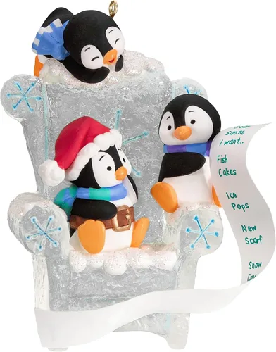Vista 9 de Hallmark Keepsake Adorno de Navidad 2025, un regalo de Papá Noel, regalos para los amantes de los pingüinos