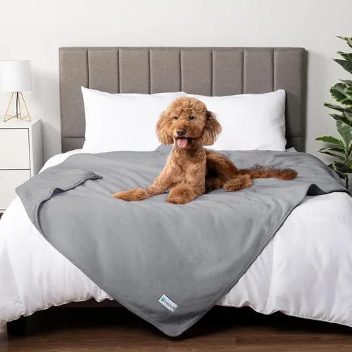 Vista 10 de PetAmi Manta impermeable para perros y gatos, a prueba de orina, reversible, forro polar suave, lavable, 24 x 32 pulgadas, color beige