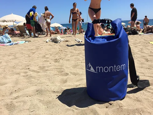 Vista 7 de Montem premium, bolsa a prueba de agua, perfecta para deportes acuáticos.