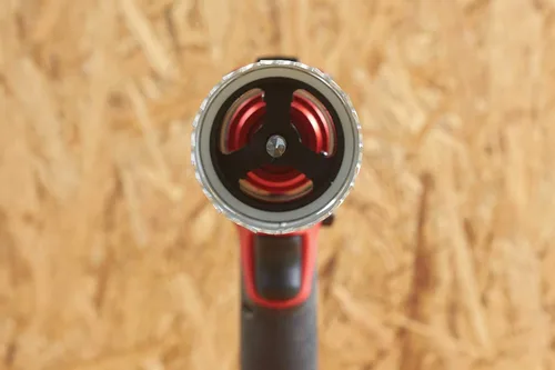 Vista 11 de Disston QUICKCORE - Juego de 13 piezas - sierras de agujero de 3/4", 7/8", 1 1/8", 1-3/8", 1-1/2", 1-3/4", 2", 2 1/8" y 2-1/2" y eje de cambio