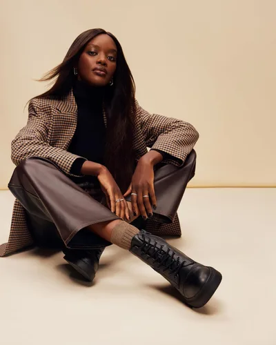 Vista 2 de ALDO Botas Goer Combat para mujer